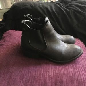 Ankle boots