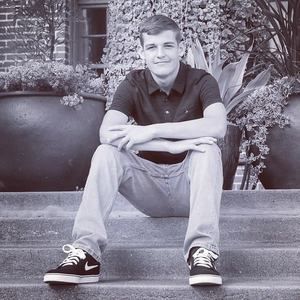 Meet your Posher, Zach