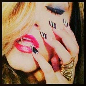 Meet your Posher, Gina