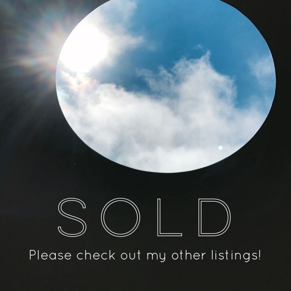 ✨SOLD✨