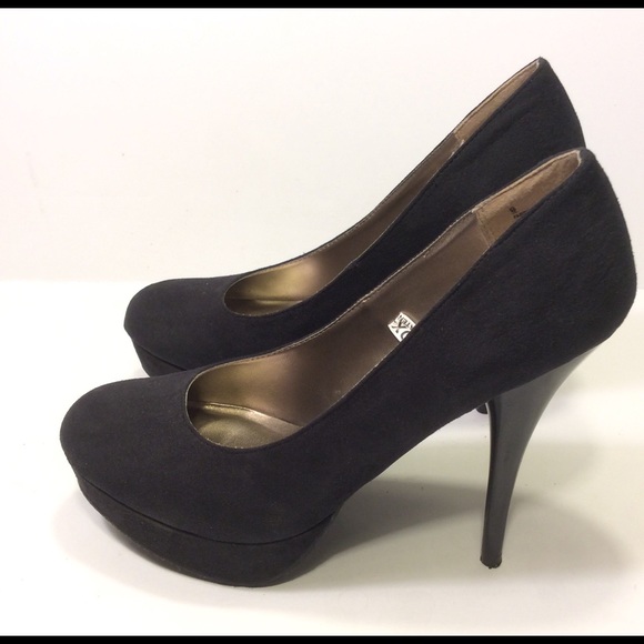 Mossimo Supply Co. Shoes - 👠Mossimo Black Faux Suede Platform Pumps size 9