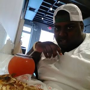 Meet your Posher, Tom