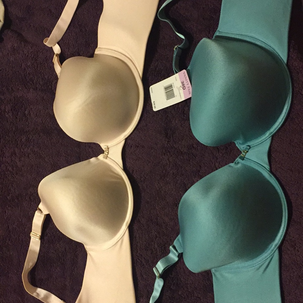 TWO Vanity Fair bras 38 D for the price of one!