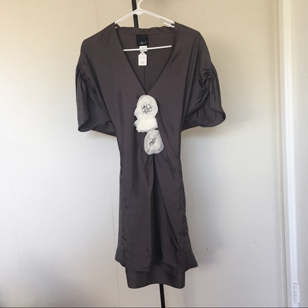 NWT Aryn K silk tie back dress