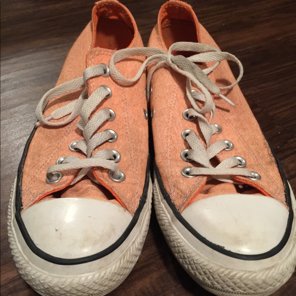 Peach Converse🍑 - Picture 5 of 5