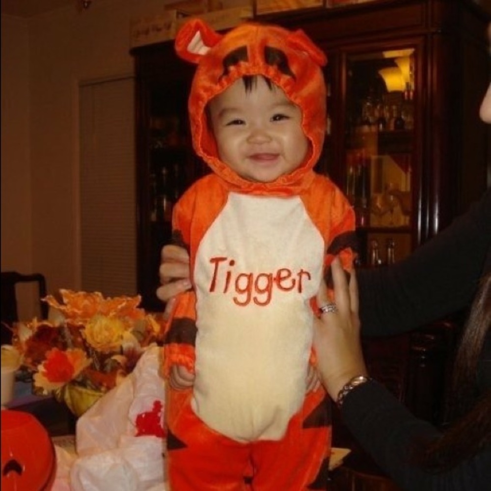 Tigger costume