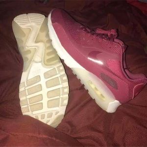 Pink Nike Airmaxes