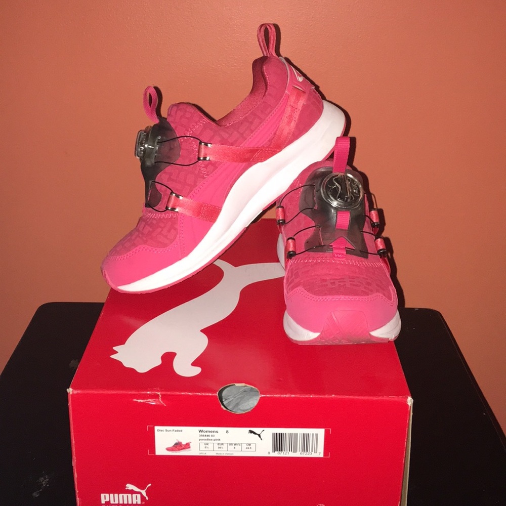 Womens Puma Sneakers