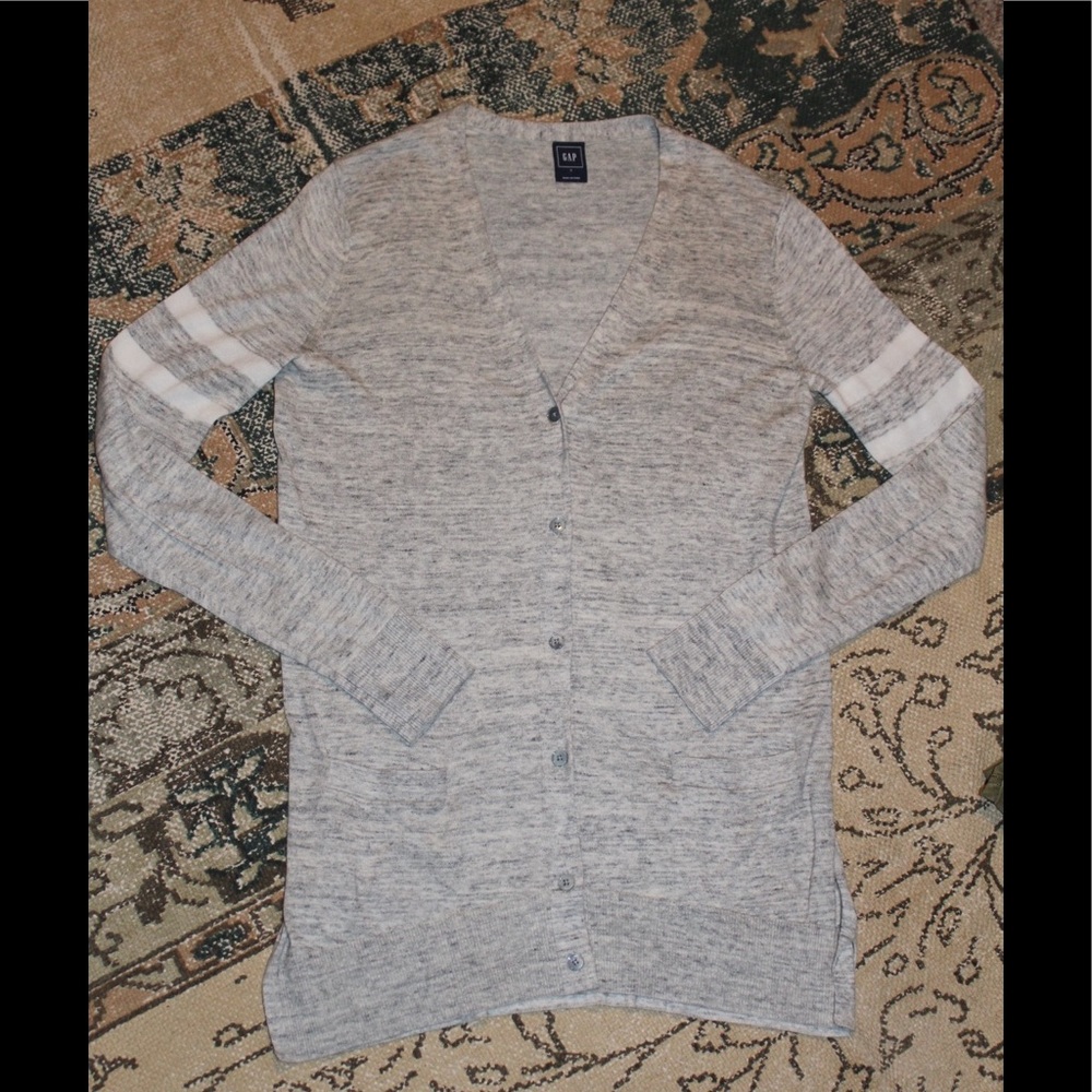 Gap gray cardigan