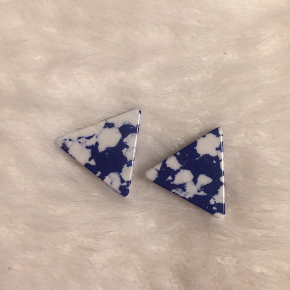 Free earrings! - Picture 2 of 2