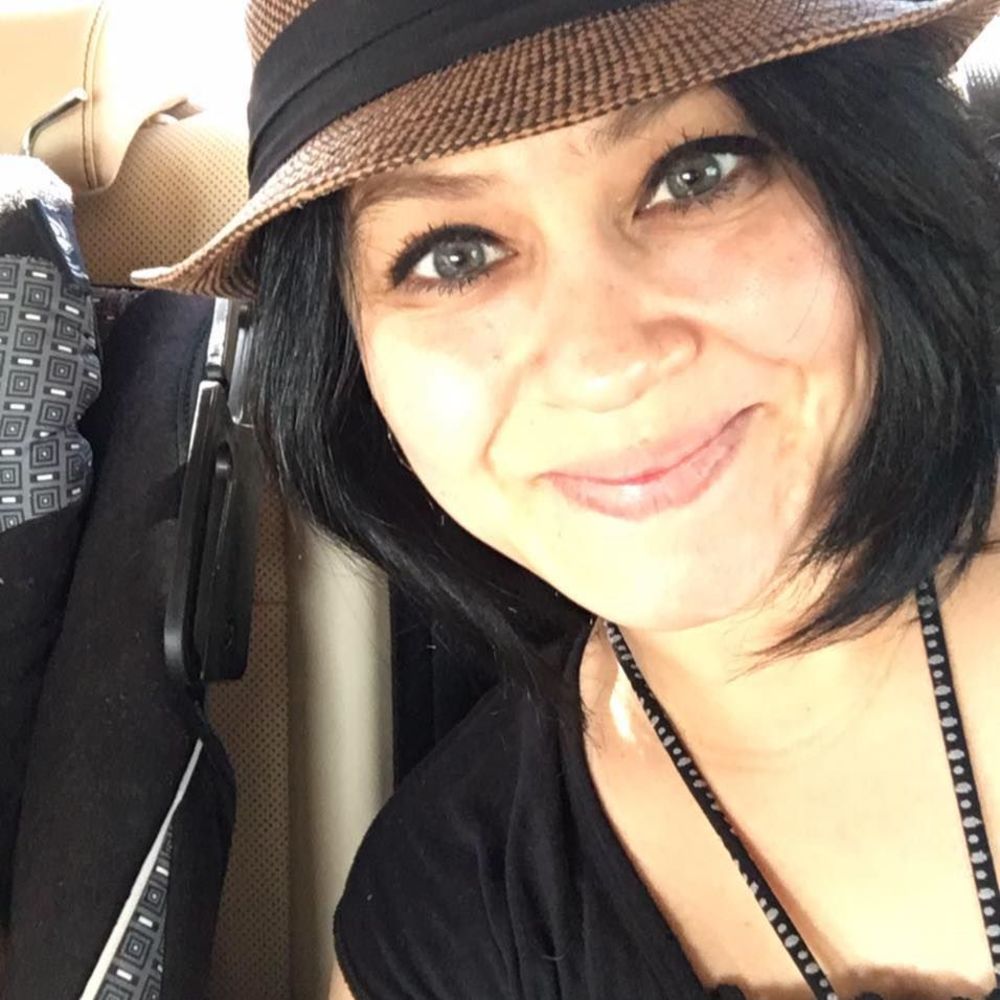 Meet your Posher, Sylvia