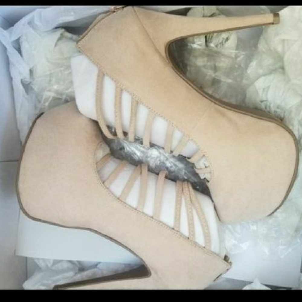 Platform stilettos