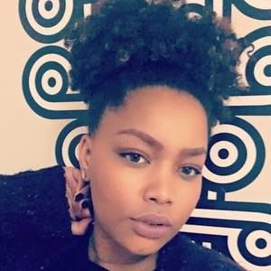 Meet your Posher, Liana