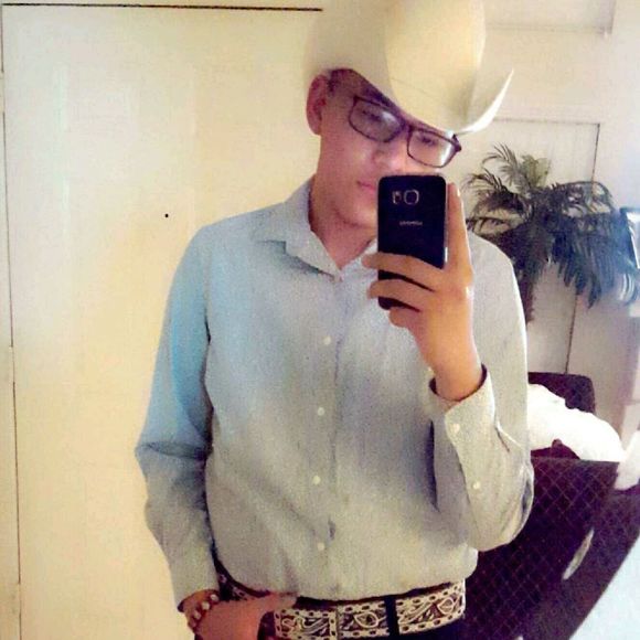 Meet your Posher, Aaron - Picture 1 of 1