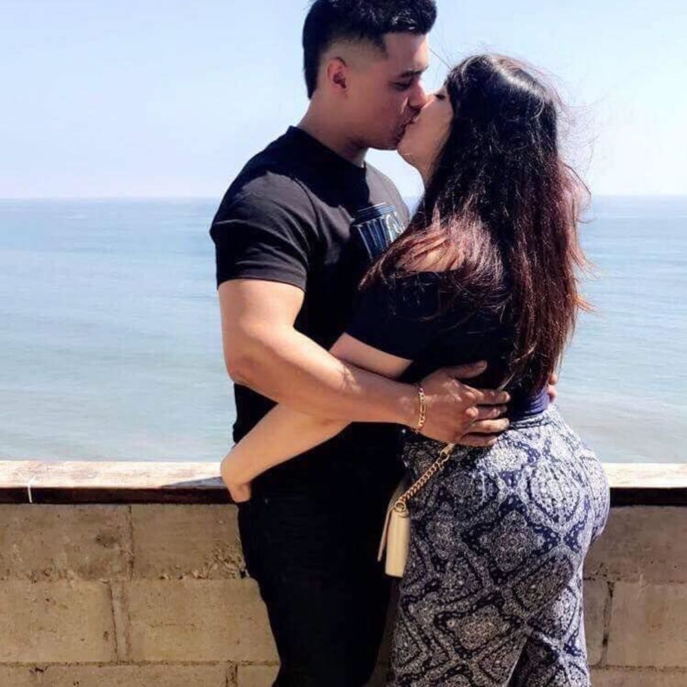 Meet your Posher, Yeserin