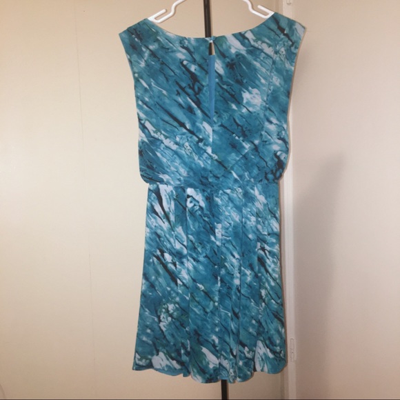 Alice + Olivia blue watercolor silk blouson dress - Picture 2 of 7