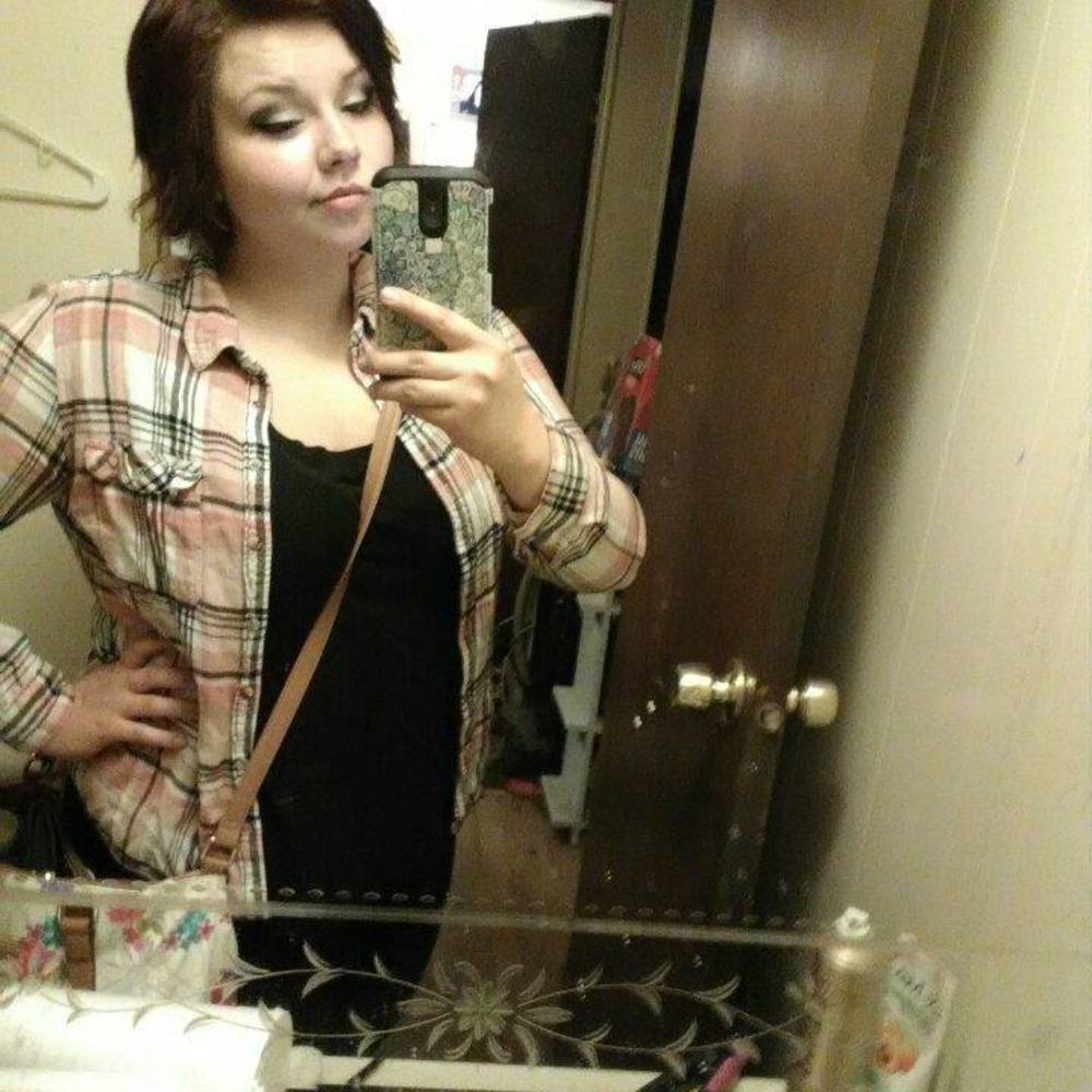 Meet your Posher, Khaila