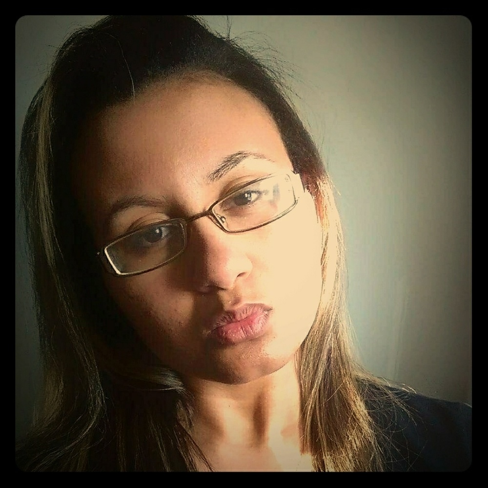 Meet your Posher, Liz