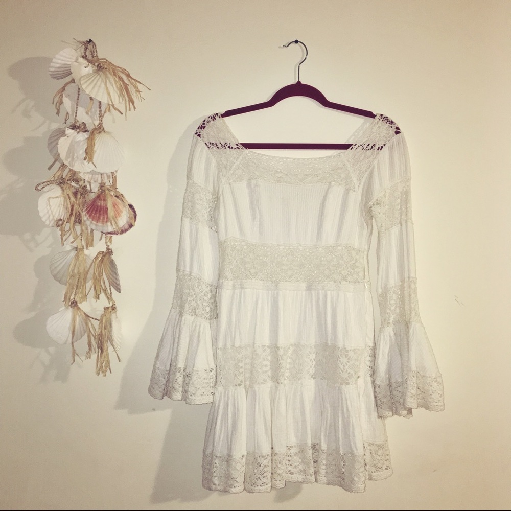 🌊🍸 Free People | White Ruffle Dress