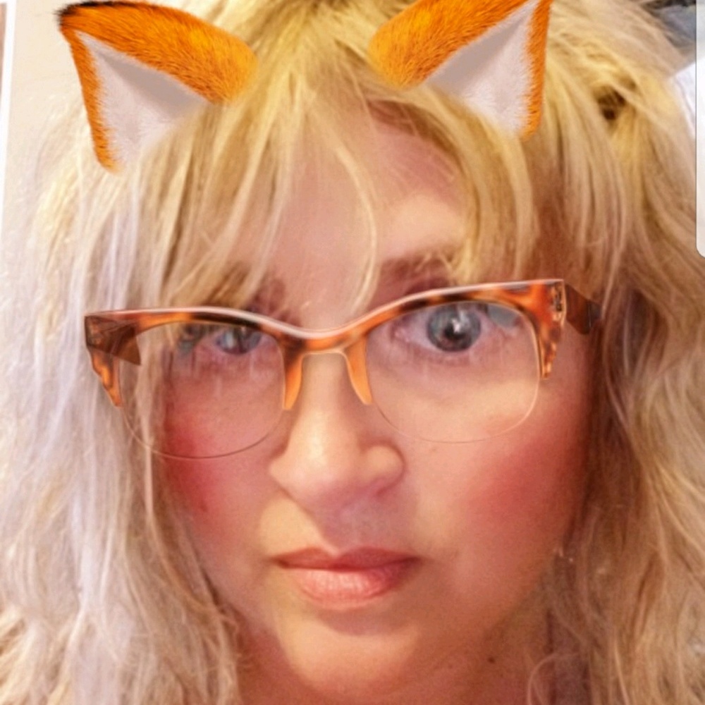 Meet your Posher, Sandra