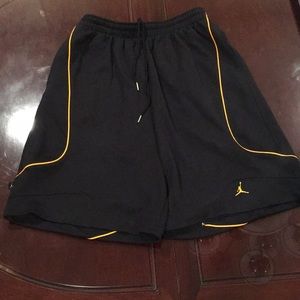 🏀 Air Jordan Basketball Shorts (Dri-Fit) Size XL