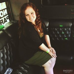 Meet your Posher, Ashley