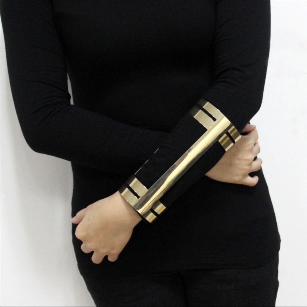 Gold plated Big cuff bangle open T bracelet