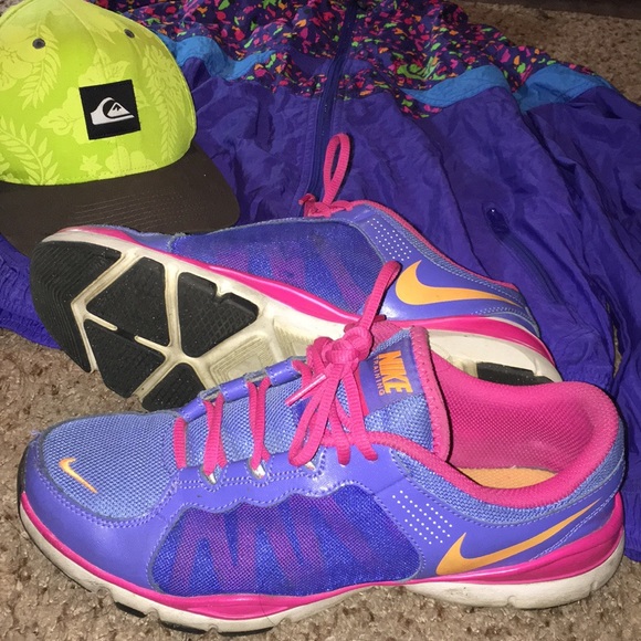 Nike Shoes - Nike running shoes