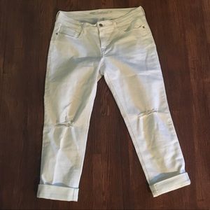 Old Navy White Jean Capris