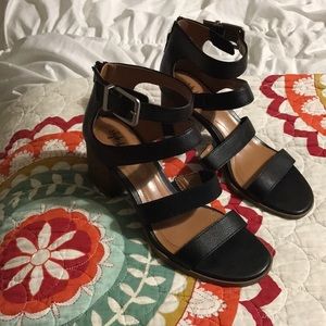 Size 7.5 Black Heel