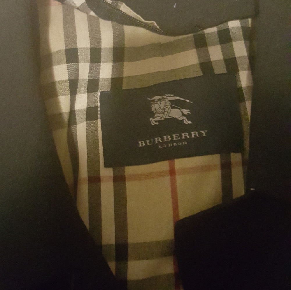 Burberry Trench coat