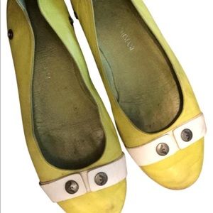 Ballerinas on the go