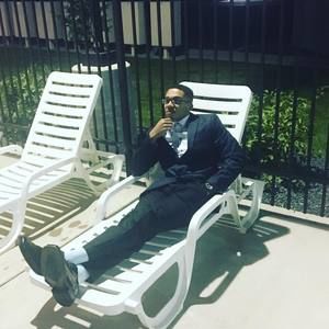 Meet your Posher, Stephen