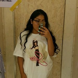 Meet your Posher, Maxine