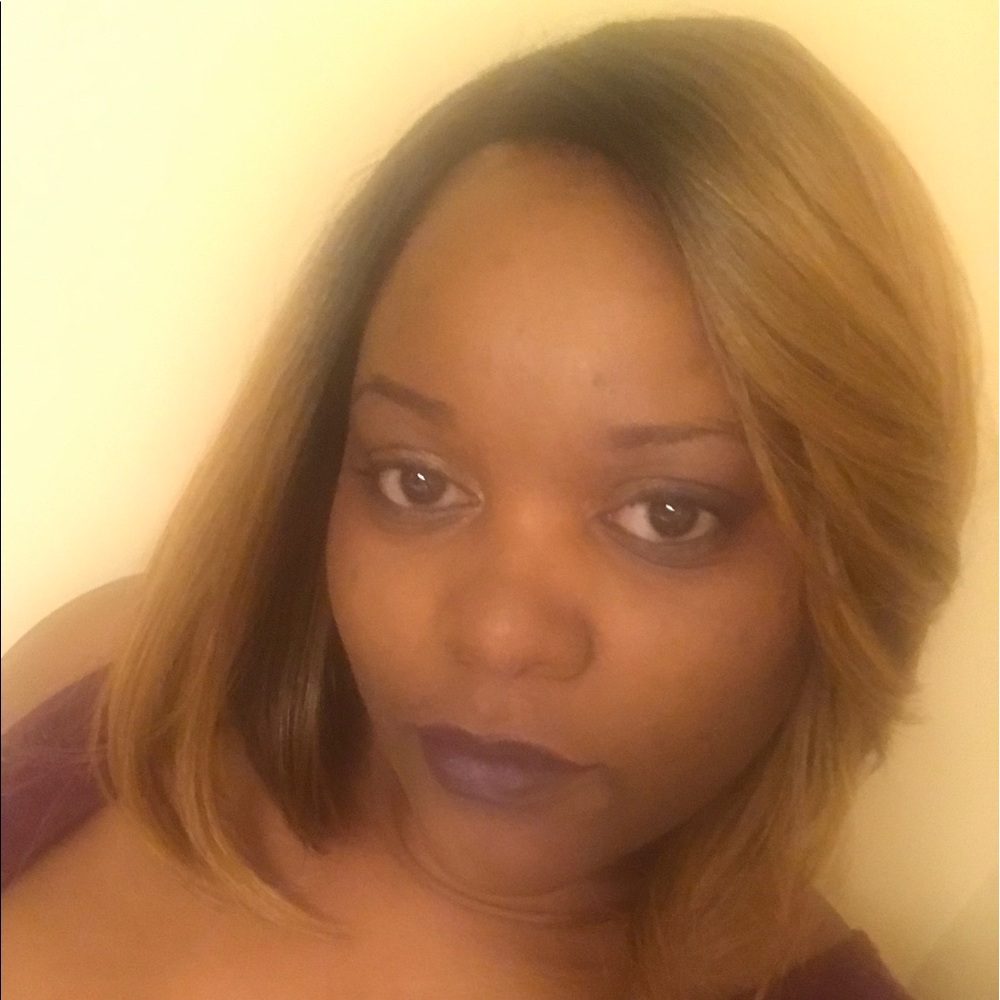 Meet your Posher, Erica