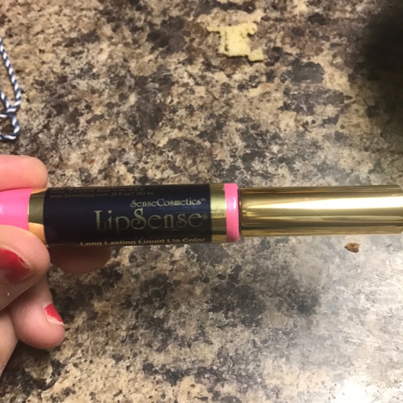 LipSense - Picture 2 of 2