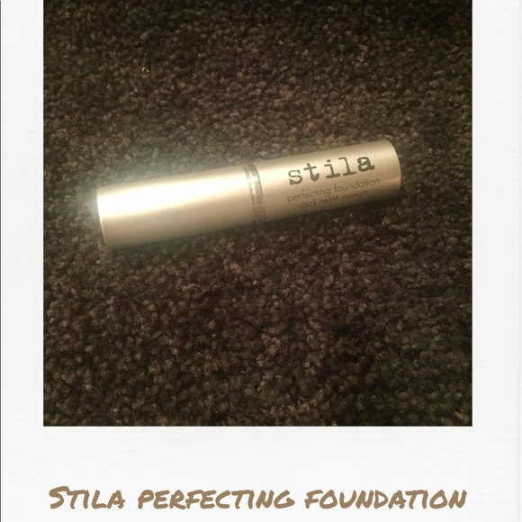 Stila Other - STILA PERFECTING FOUNDATION!!
