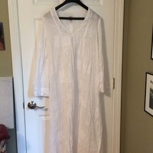 Long white beach dresss