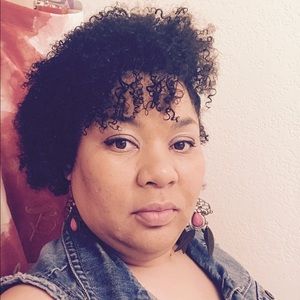 Meet your Posher, Tanisha