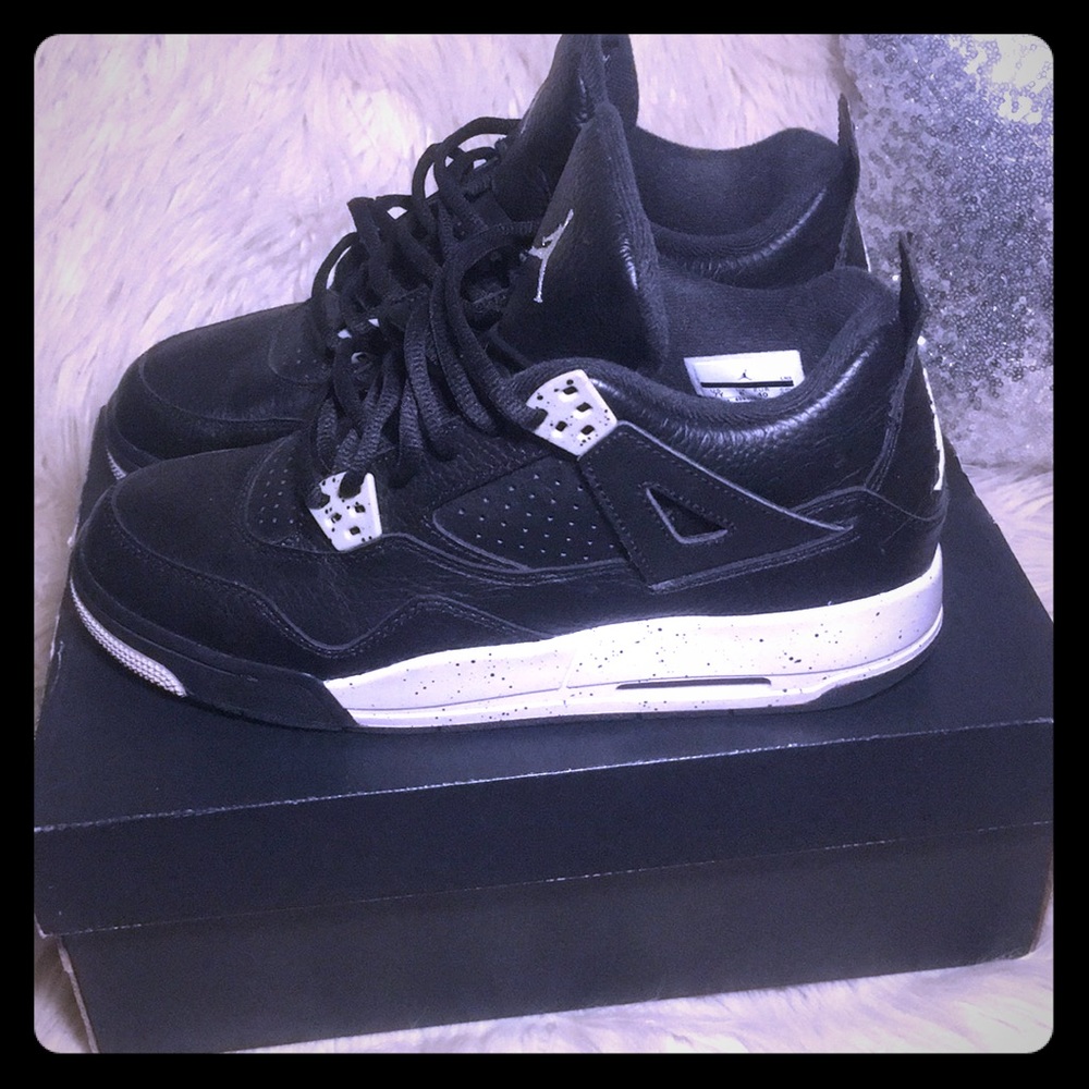 🔥🔥😘🎉Retro Air Jordan 4 "Oreo" 🎉😘🔥🔥