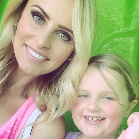 Meet your Posher, Rachel - Picture 1 of 1