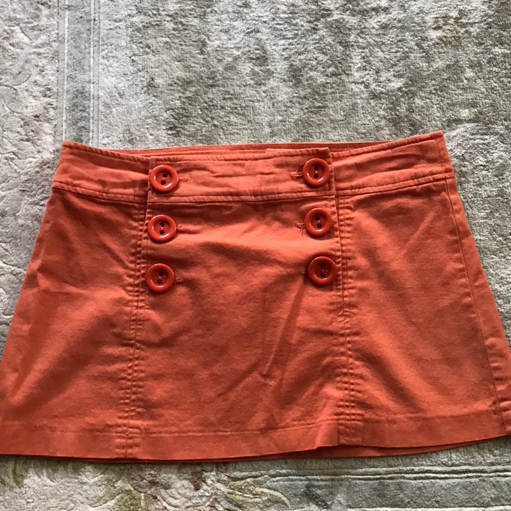 forever 21  Orange mini skirt.( K)