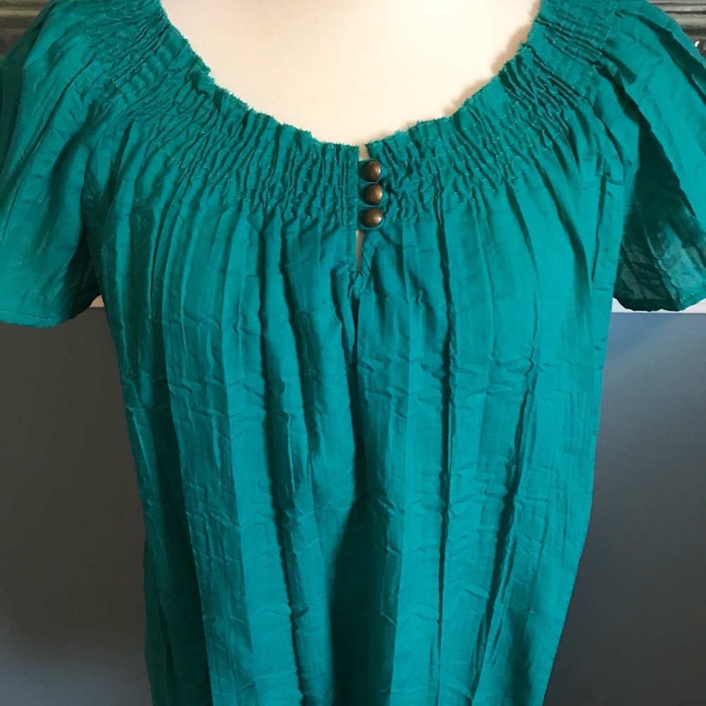 Turquoise L SS Top W/ Elastic Neck/Button Detail