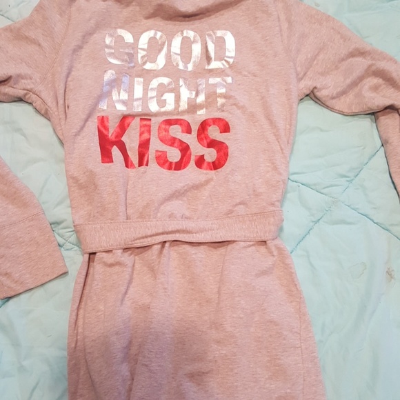 Short Ladies Robe - Picture 4 of 4