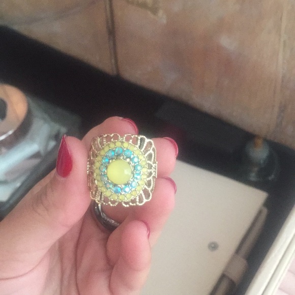 Yellow and blue stone ring - Picture 1 of 4