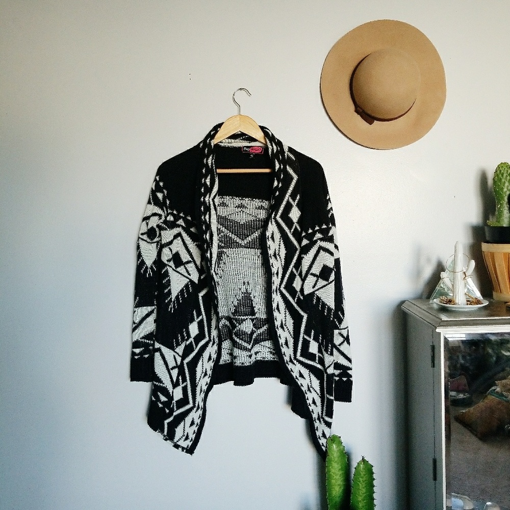 Aztec black and white boho knit cardigan