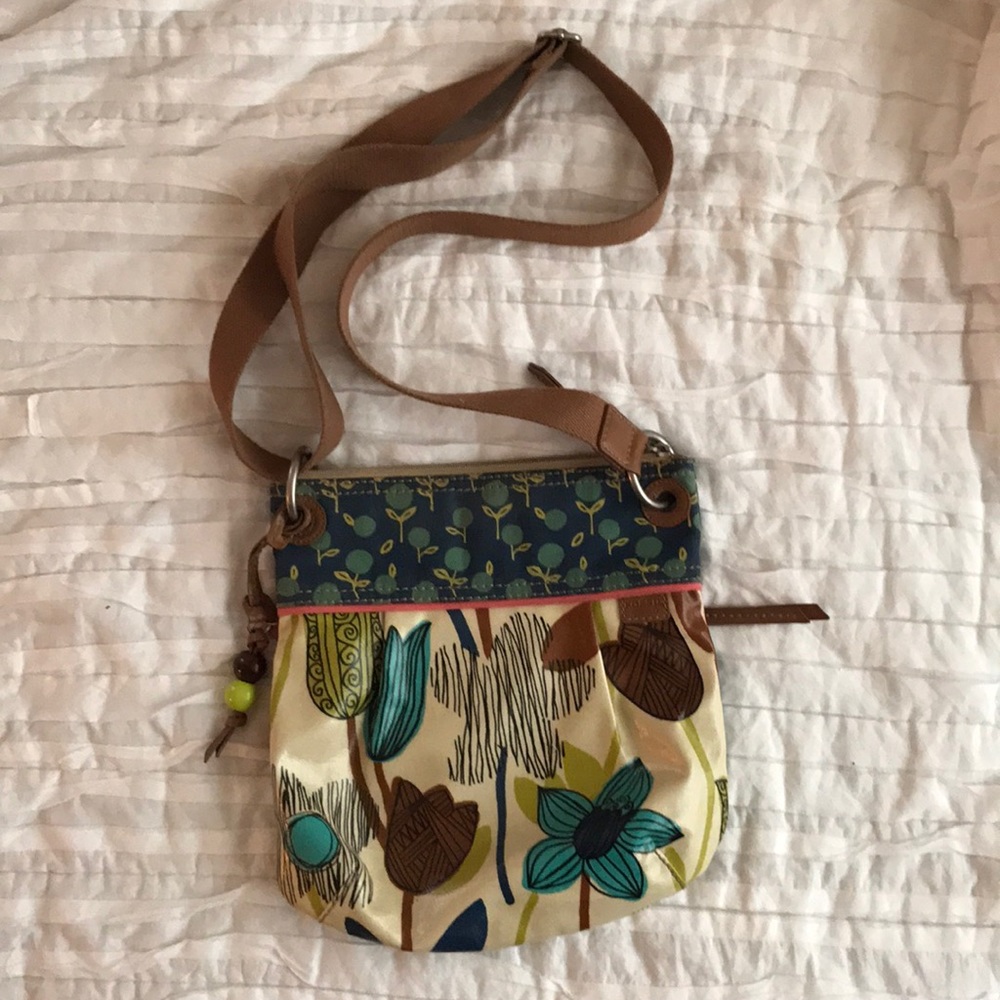 Fossil key-per cross body
