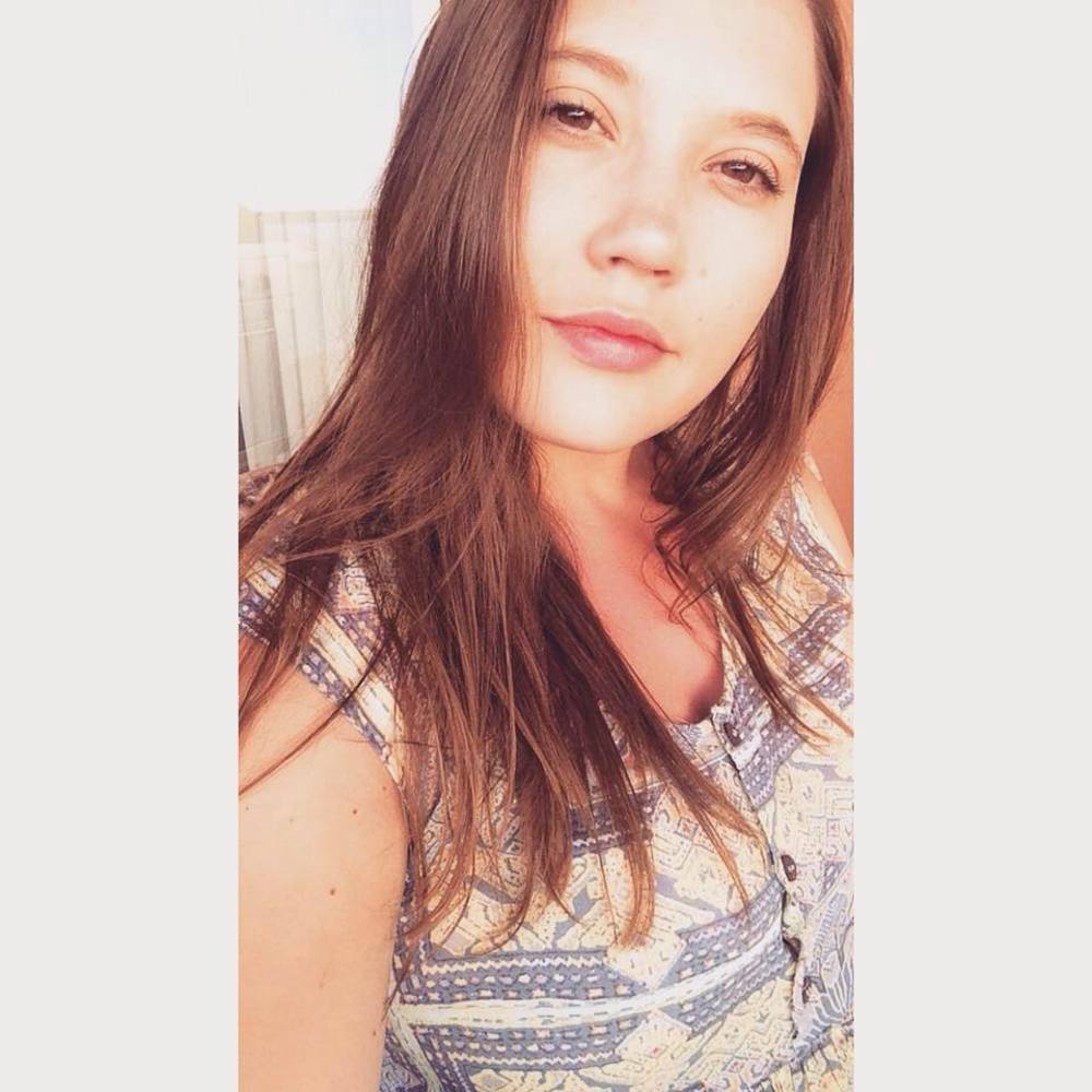 Meet your Posher, Elissa