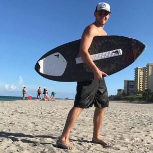 Meet your Posher, Brady