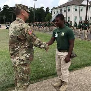 Meet your Posher, Jay